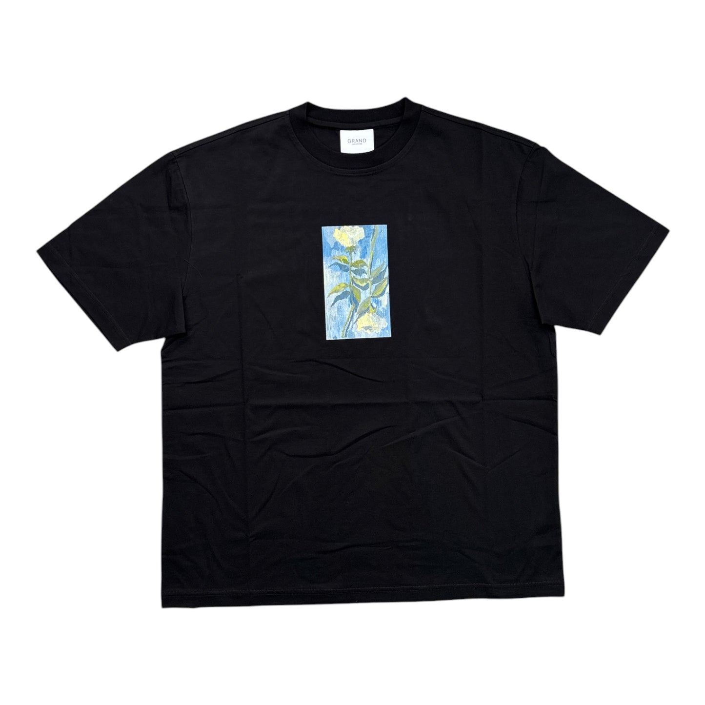 Grand White Roses Tee- Black